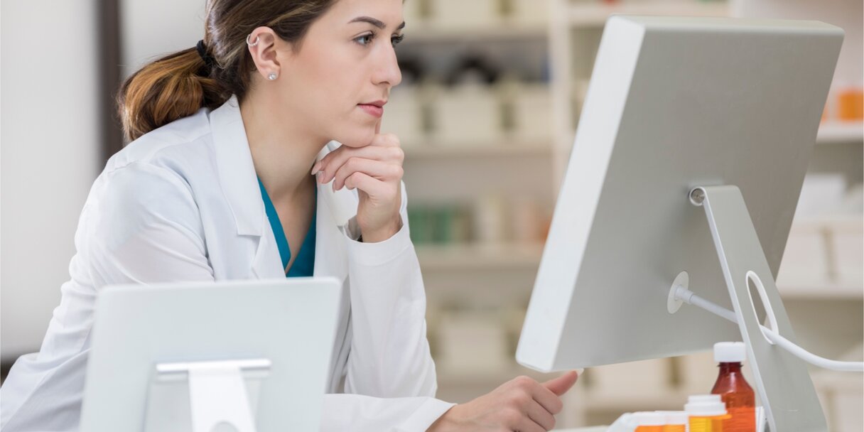 The DrugBase: 21 pharmaceutical and medical databases in one product